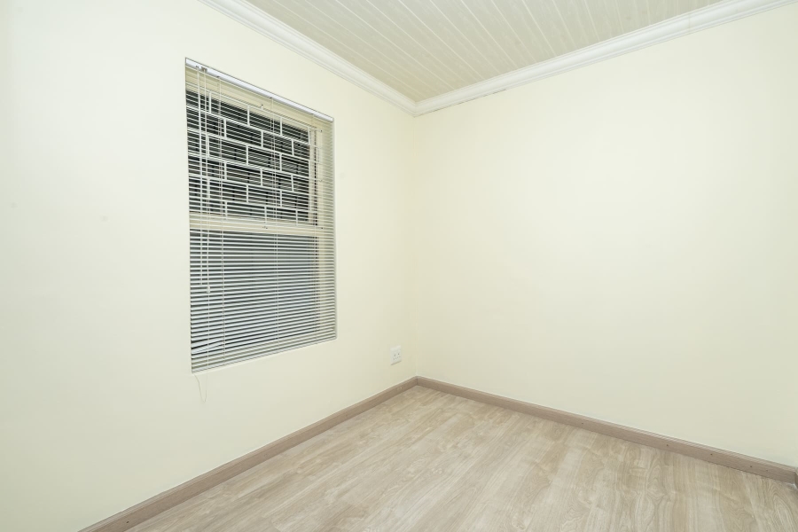 3 Bedroom Property for Sale in Protea Village Western Cape